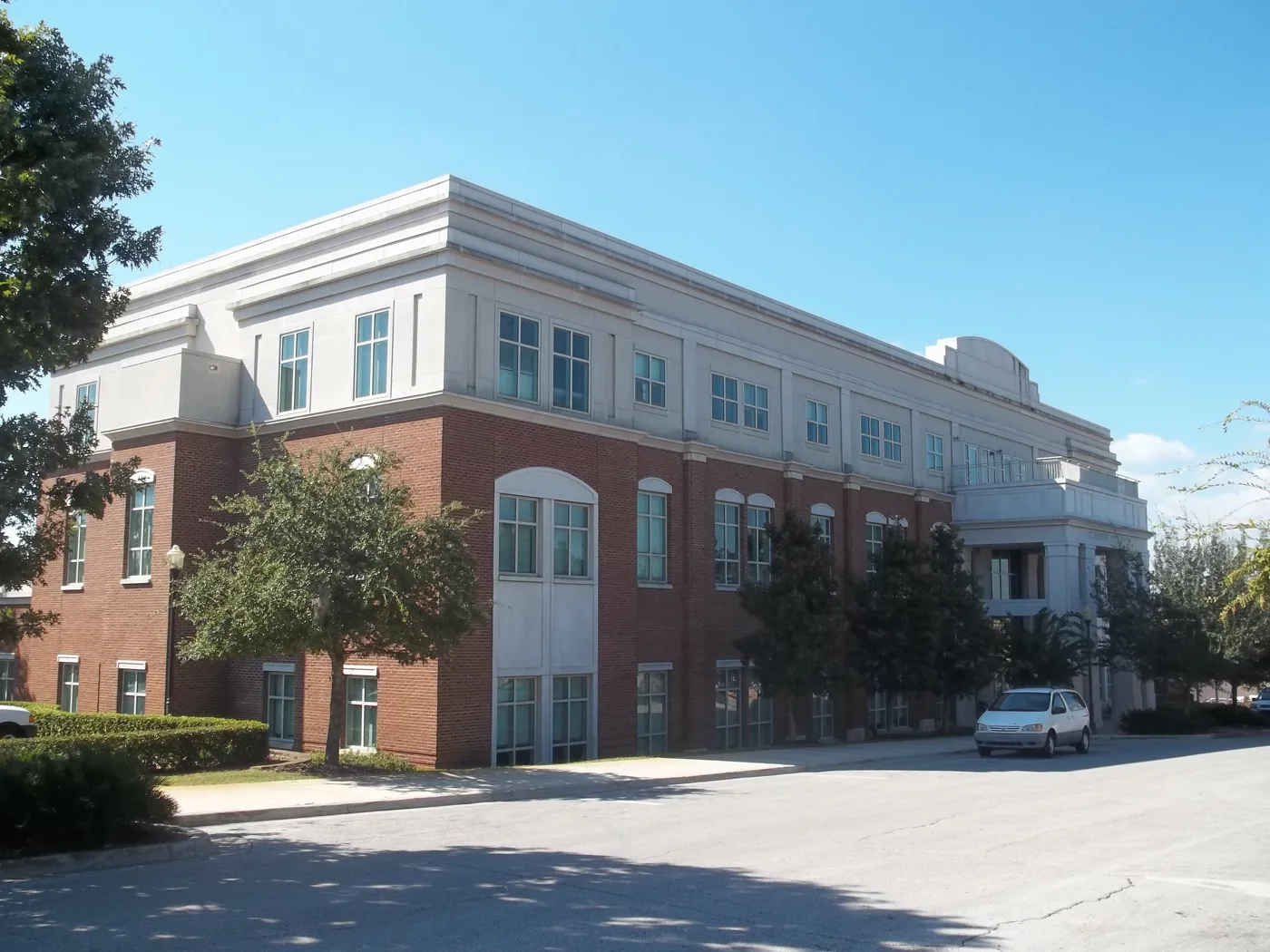 Clermont City Hall at 685 W. Montrose St., where the City Council meets Tuesday.
